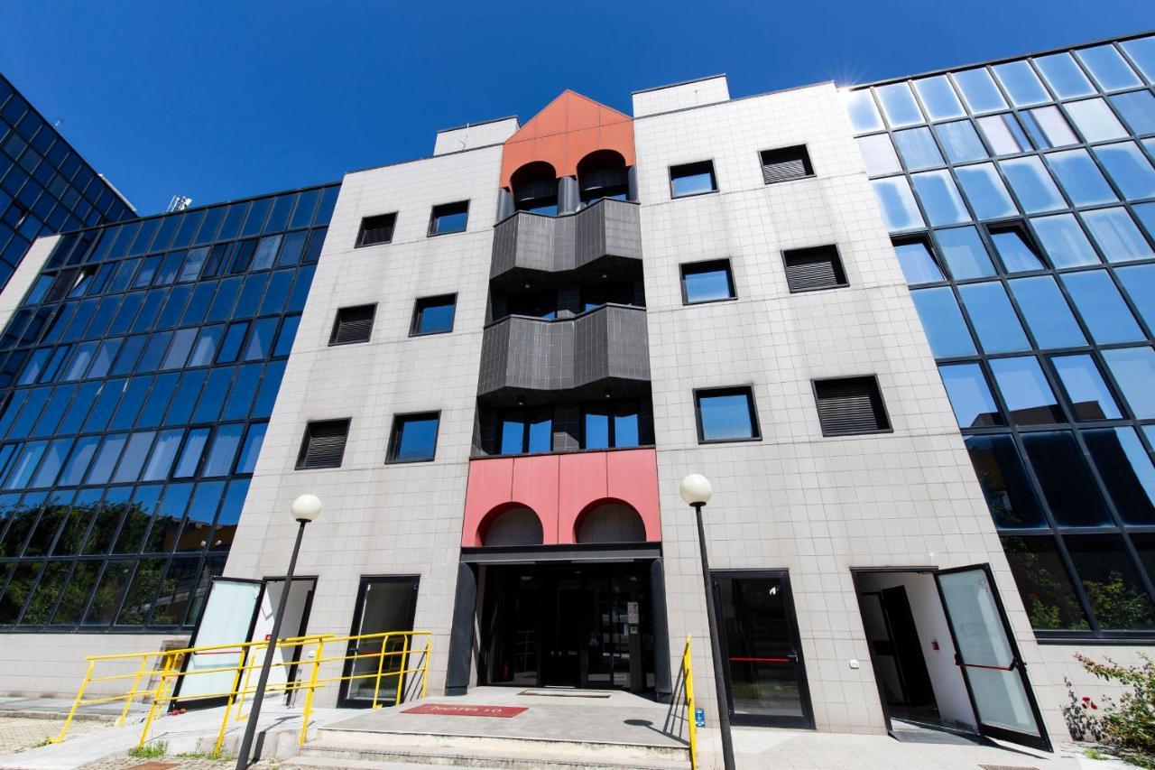 Noto 10 Apartment Милано Екстериор снимка