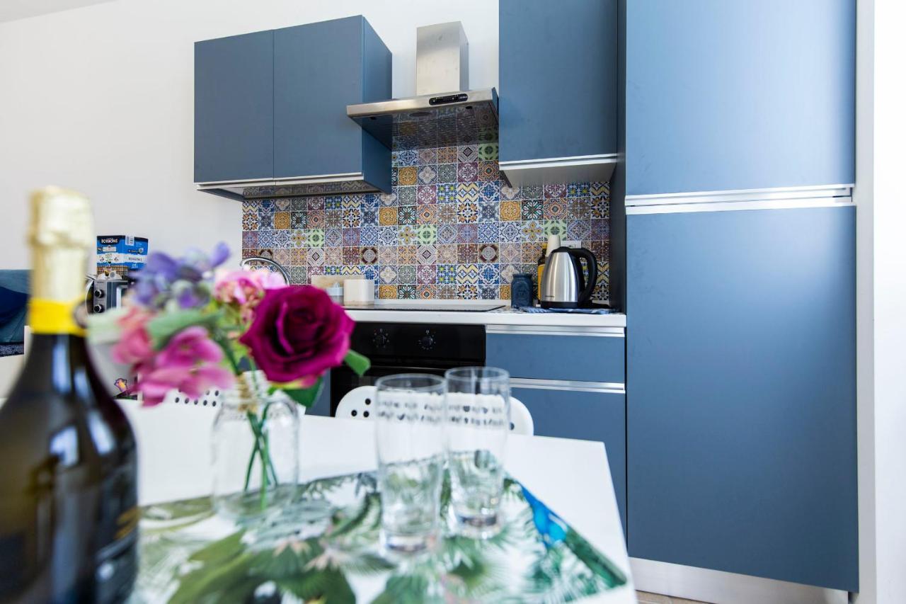 Noto 10 Apartment Милано Екстериор снимка