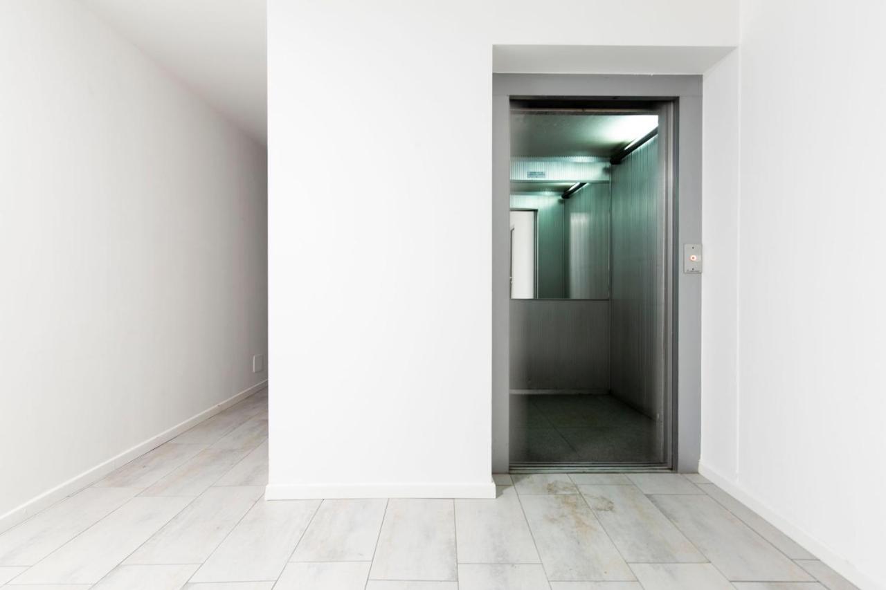 Noto 10 Apartment Милано Екстериор снимка